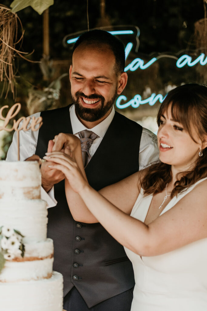 Recepción de boda rústica: Detalles de la mesa. BodasPro & Emocionartestudio