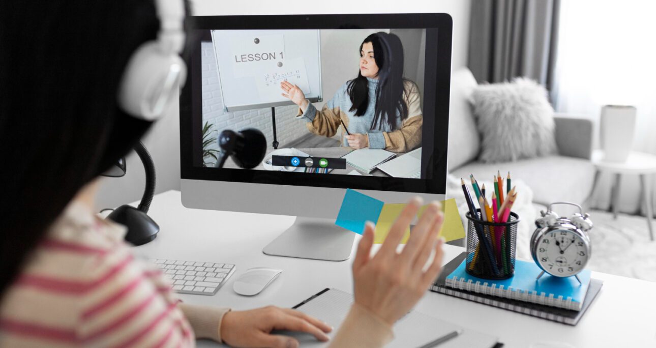 Graba tu curso online con ayuda profesional y destaca desde el primer minuto