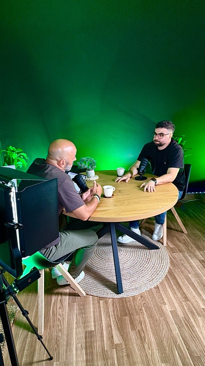 Diferentes sets disponibles en estudio de podcast Tenerife