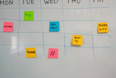 Calendario editorial anual sin agencia · para negocios que ya graban en estudio