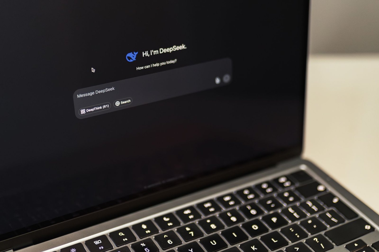 Chatbot que ayuda vs chatbot que enfada al cliente: 5 señales antes de contratar